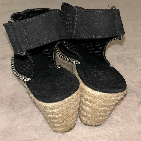 Daisy Fuentes 7.5M Rory - Picture 12 of 17